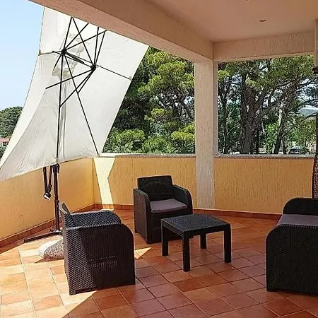 Apartmani Katarina Mundanije Kültér fotó